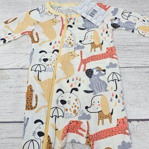 NWT Bestaroo Raining Cats & Dogs‎ Modal Baby Boy Footie Size Newborn